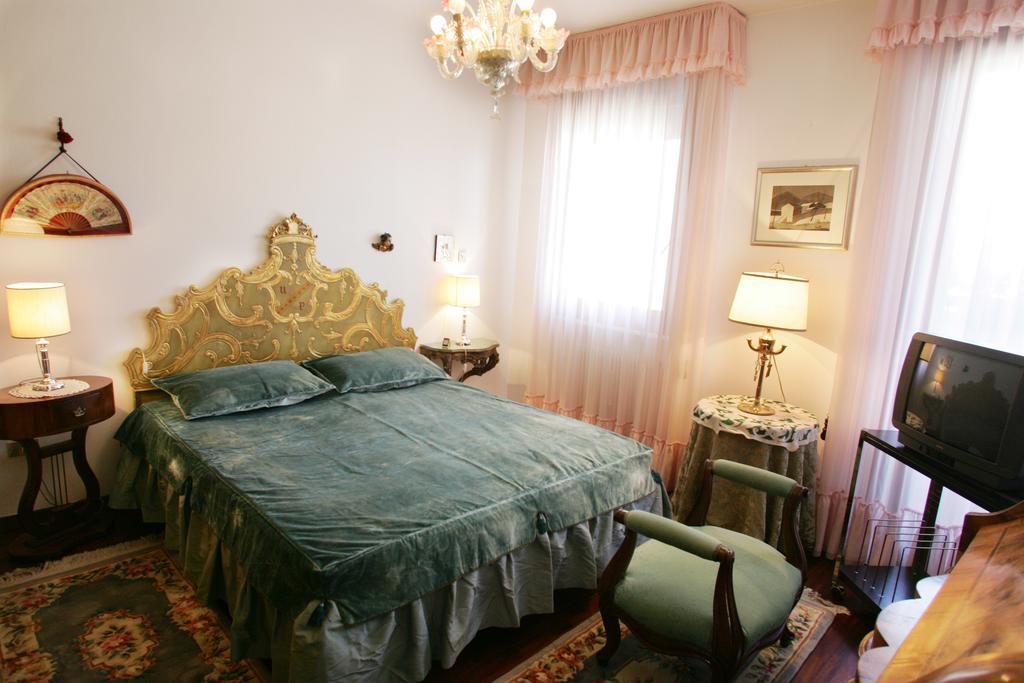B&B Il Glicine Fiorito ヴェネツィア・リド島 エクステリア 写真